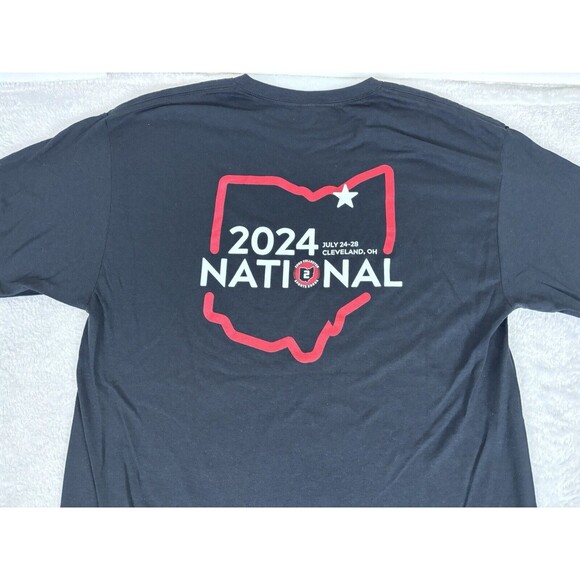 Cardcollector2 Sports Card Shop L Mens Black Shirt Ryan Johnson 2024 Cleveland - Picture 1 of 4